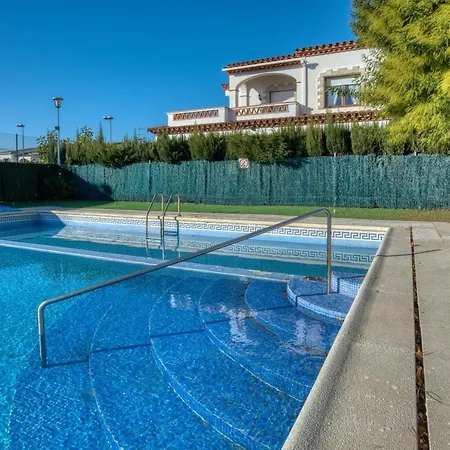 Derbi Per 5 Persones Amb Piscina Comunitaria A Prop Del Port D'aro I De La Platja Platja d'Aro