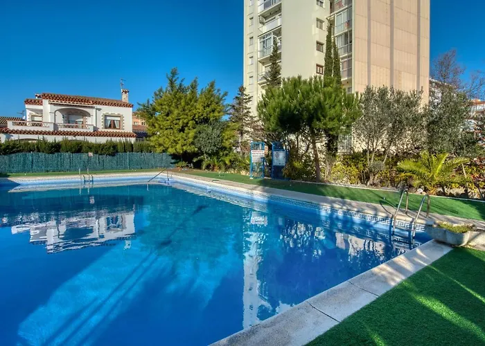 Derbi Per 5 Persones Amb Piscina Comunitaria A Prop Del Port D'aro I De La Platja Apartamento