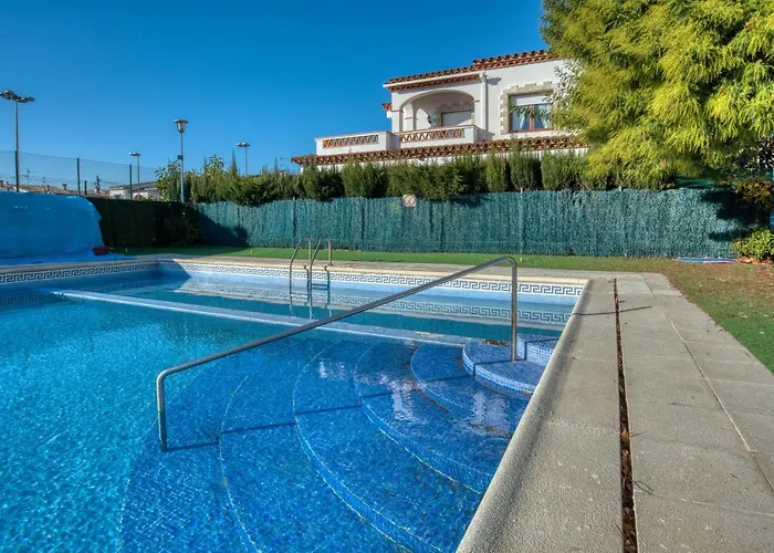 Derbi Per 5 Persones Amb Piscina Comunitaria A Prop Del Port D'aro I De La Platja Platja d'Aro (Playa de Aro)